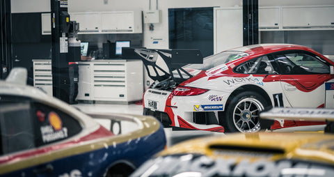 R Werk - Porsche Motorsport Experience Center California
